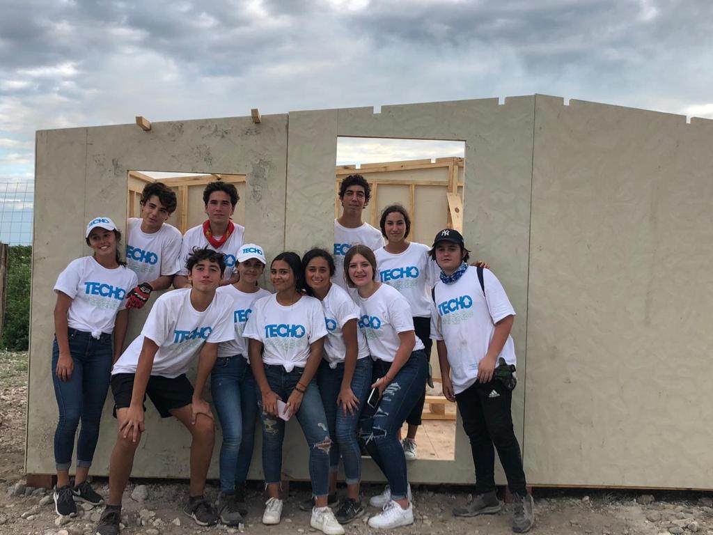 El equipo gowin construye una vivienda de emergencia en Nuevo León - gowin